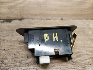 bontott SUZUKI SWIFT II Bal hátsó Ablakemelő Kapcsoló