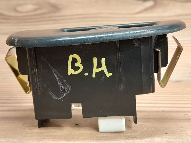 bontott SUZUKI SWIFT II Bal hátsó Ablakemelő Kapcsoló