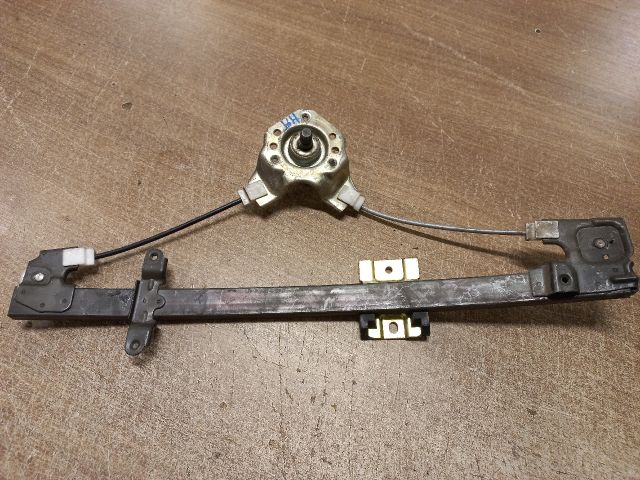 bontott SUZUKI SWIFT II Bal hátsó Ablakemelő Szerkezet (Mechanikus)