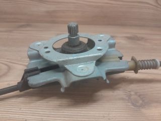 bontott SUZUKI SWIFT II Bal hátsó Ablakemelő Szerkezet (Mechanikus)