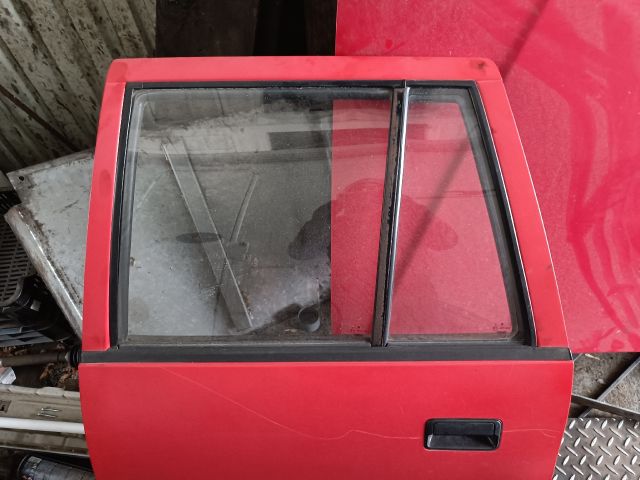 bontott SUZUKI SWIFT II Bal hátsó Ajtó (Részeivel)