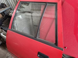 bontott SUZUKI SWIFT II Bal hátsó Ajtó (Részeivel)