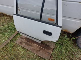 bontott SUZUKI SWIFT II Bal hátsó Ajtó (Részeivel)