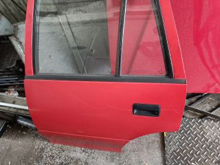 bontott SUZUKI SWIFT II Bal hátsó Ajtó (Részeivel)