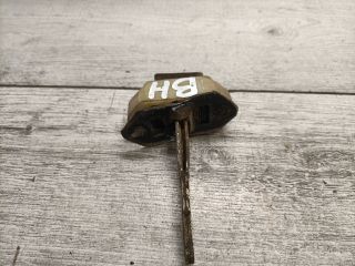 bontott SUZUKI SWIFT II Bal hátsó Ajtóhatároló