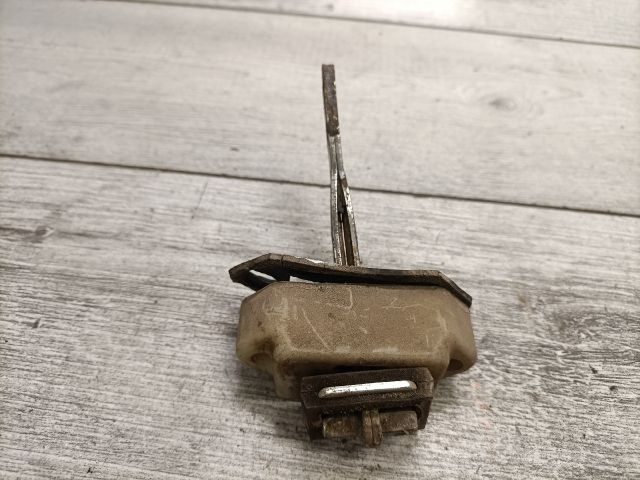 bontott SUZUKI SWIFT II Bal hátsó Ajtóhatároló