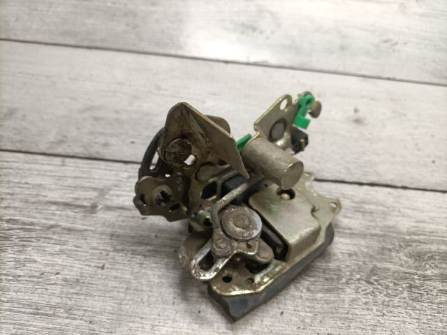 bontott SUZUKI SWIFT II Bal hátsó Ajtózár