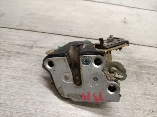 bontott SUZUKI SWIFT II Bal hátsó Ajtózár