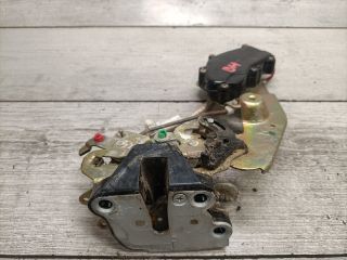 bontott SUZUKI SWIFT II Bal hátsó Ajtózár