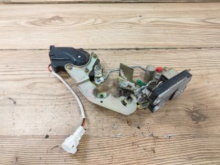 bontott SUZUKI SWIFT II Bal hátsó Ajtózár