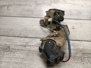 bontott SUZUKI SWIFT II Bal hátsó Ajtózár