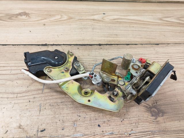 bontott SUZUKI SWIFT II Bal hátsó Ajtózár