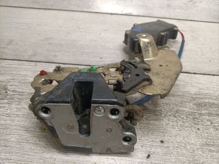 bontott SUZUKI SWIFT II Bal hátsó Ajtózár