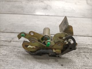 bontott SUZUKI SWIFT II Bal hátsó Ajtózár