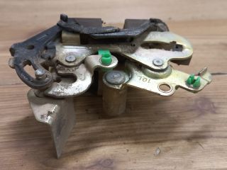 bontott SUZUKI SWIFT II Bal hátsó Ajtózár