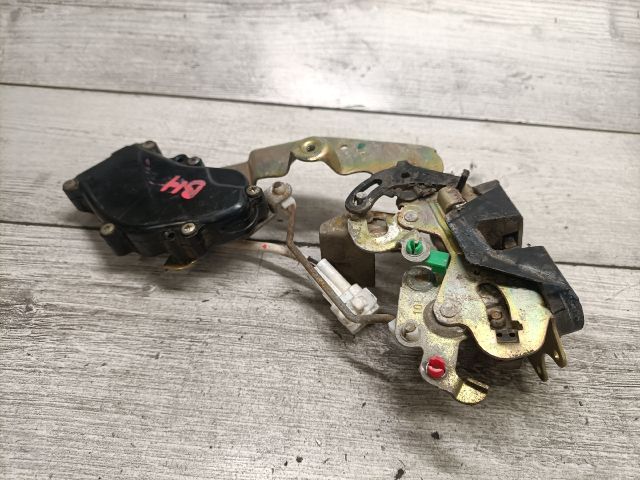 bontott SUZUKI SWIFT II Bal hátsó Ajtózár