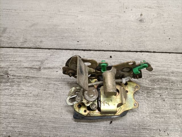 bontott SUZUKI SWIFT II Bal hátsó Ajtózár