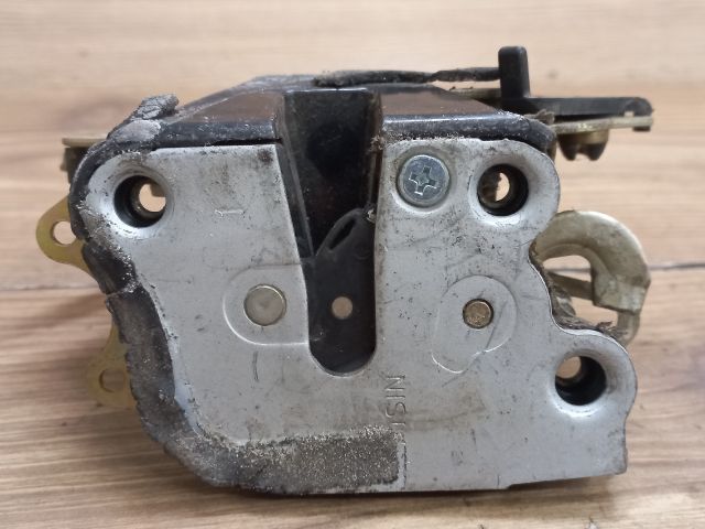 bontott SUZUKI SWIFT II Bal hátsó Ajtózár