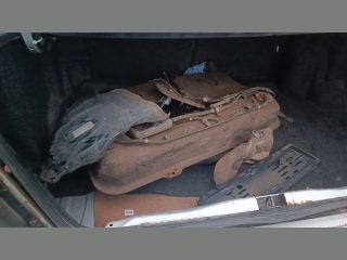 bontott SUZUKI SWIFT II Bal hátsó Alsó Zsanér