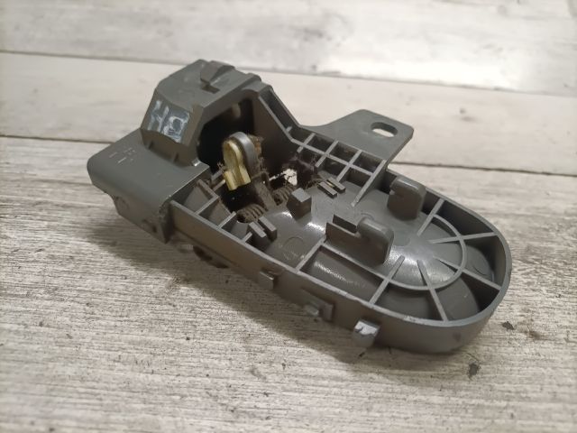 bontott SUZUKI SWIFT II Bal hátsó Belső Kilincs