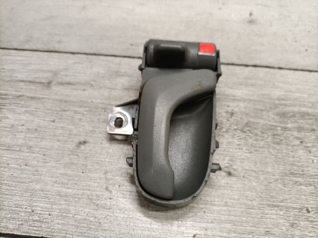 bontott SUZUKI SWIFT II Bal hátsó Belső Kilincs