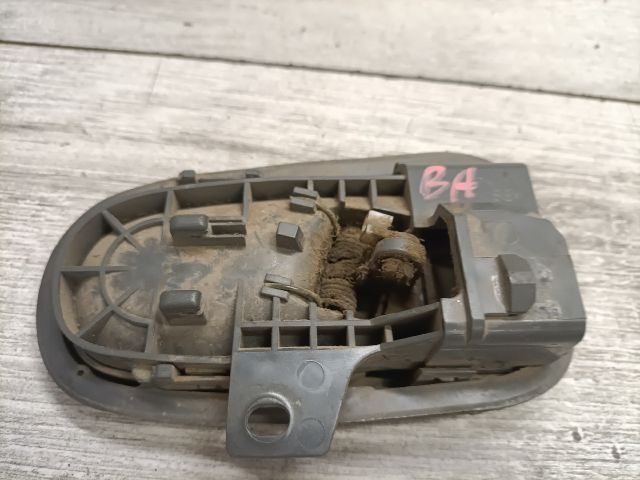 bontott SUZUKI SWIFT II Bal hátsó Belső Kilincs