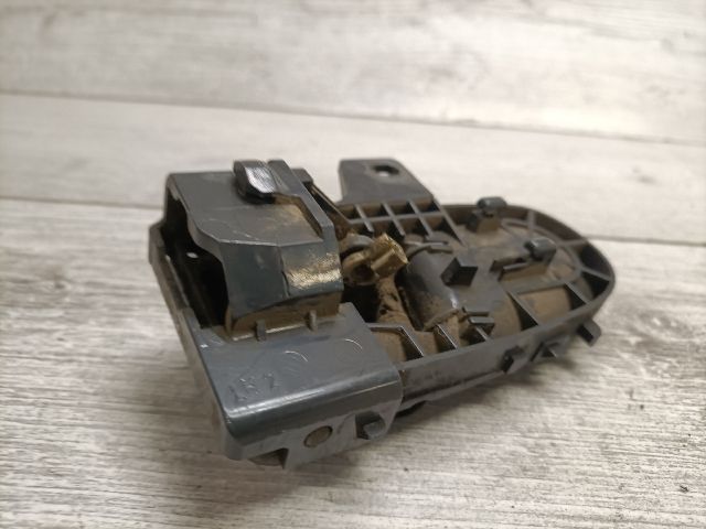 bontott SUZUKI SWIFT II Bal hátsó Belső Kilincs