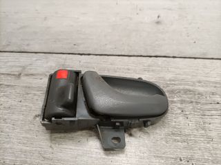 bontott SUZUKI SWIFT II Bal hátsó Belső Kilincs