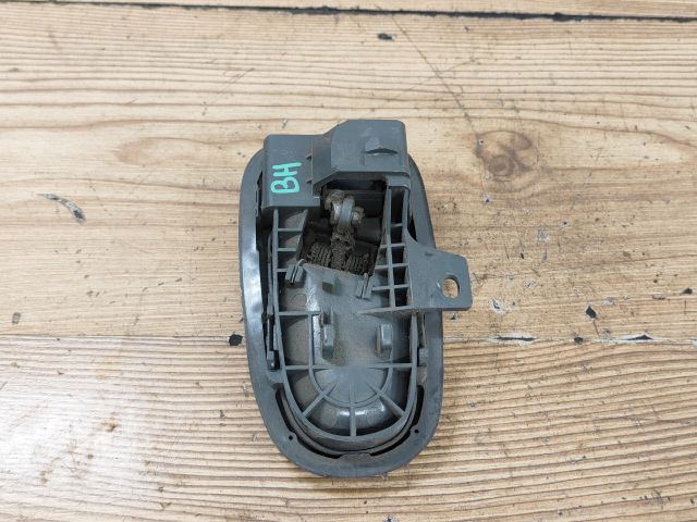 bontott SUZUKI SWIFT II Bal hátsó Belső Kilincs