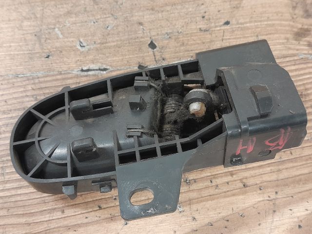 bontott SUZUKI SWIFT II Bal hátsó Belső Kilincs