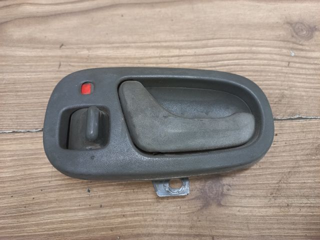 bontott SUZUKI SWIFT II Bal hátsó Belső Kilincs