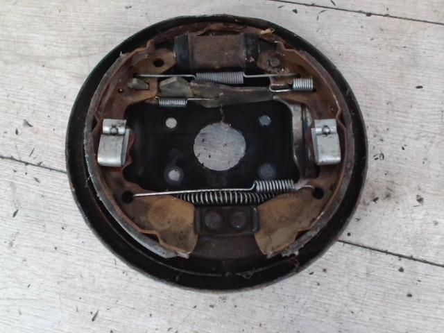 bontott SUZUKI SWIFT II Bal hátsó Fék Alaplap