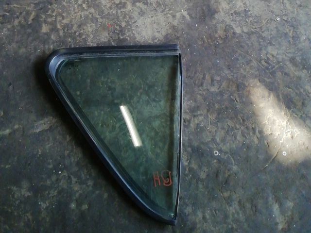 bontott SUZUKI SWIFT II Bal hátsó Fixüveg (Ajtóban)