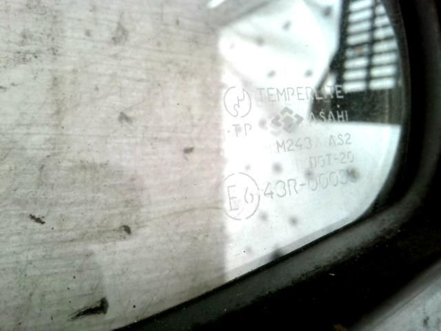 bontott SUZUKI SWIFT II Bal hátsó Fixüveg (Ajtóban)