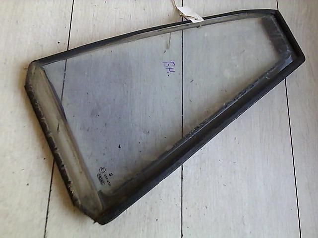 bontott SUZUKI SWIFT II Bal hátsó Fixüveg (Ajtóban)