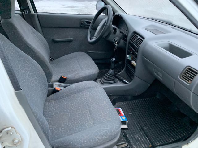 bontott SUZUKI SWIFT II Bal hátsó Külső Kilincs