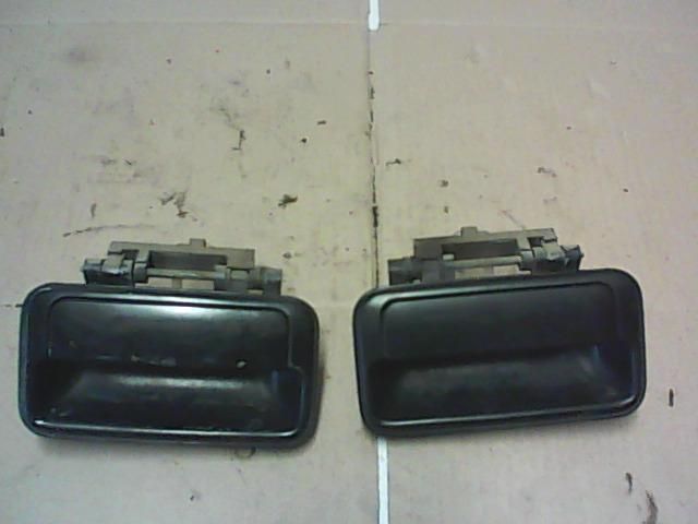 bontott SUZUKI SWIFT II Bal hátsó Külső Kilincs