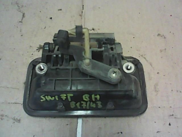 bontott SUZUKI SWIFT II Bal hátsó Külső Kilincs