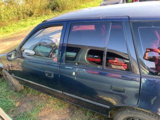 bontott SUZUKI SWIFT II Bal hátsó Külső Kilincs