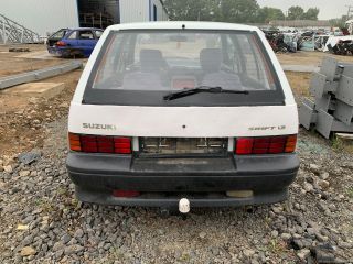 bontott SUZUKI SWIFT II Bal hátsó Külső Kilincs