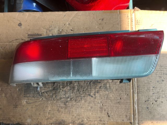 bontott SUZUKI SWIFT II Bal Hátsó Lámpa