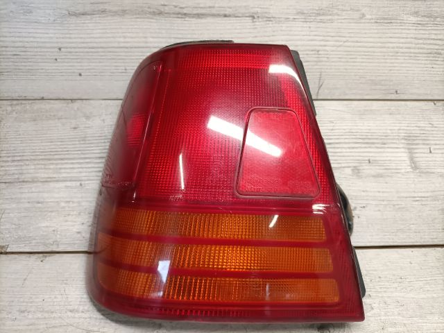 bontott SUZUKI SWIFT II Bal Hátsó Lámpa