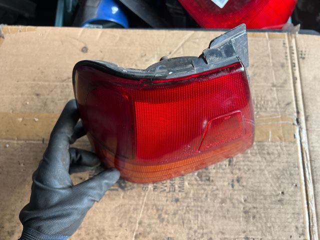 bontott SUZUKI SWIFT II Bal Hátsó Lámpa