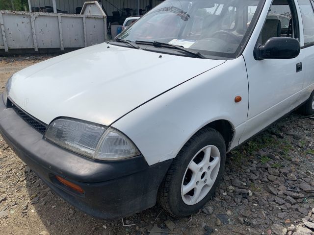 bontott SUZUKI SWIFT II Bal Hátsó Lámpa