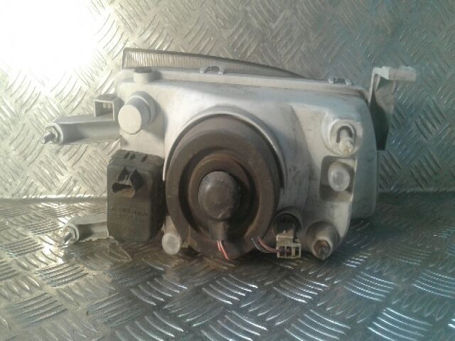 bontott SUZUKI SWIFT II Bal Hátsó Lámpa