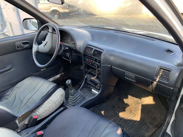 bontott SUZUKI SWIFT II Bal Hátsó Lámpa