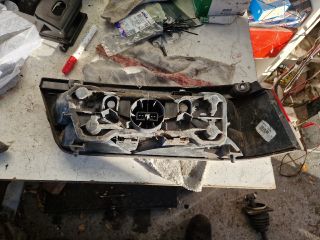 bontott SUZUKI SWIFT II Bal Hátsó Lámpa