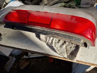 bontott SUZUKI SWIFT II Bal Hátsó Lámpa