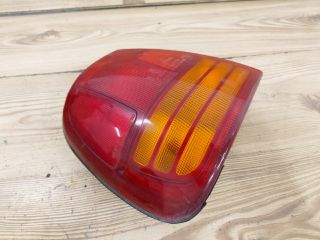 bontott SUZUKI SWIFT II Bal hátsó Lámpabúra