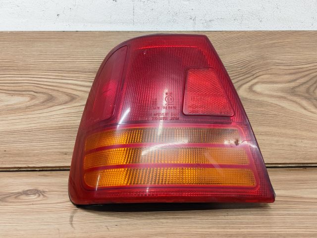 bontott SUZUKI SWIFT II Bal hátsó Lámpabúra